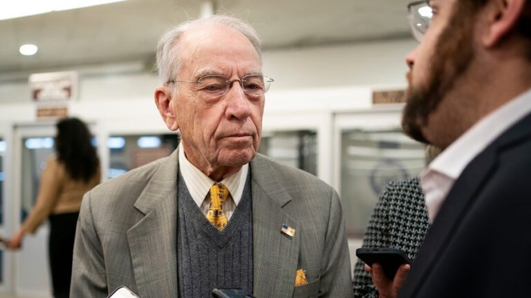grassleychuck 121224gn01 w