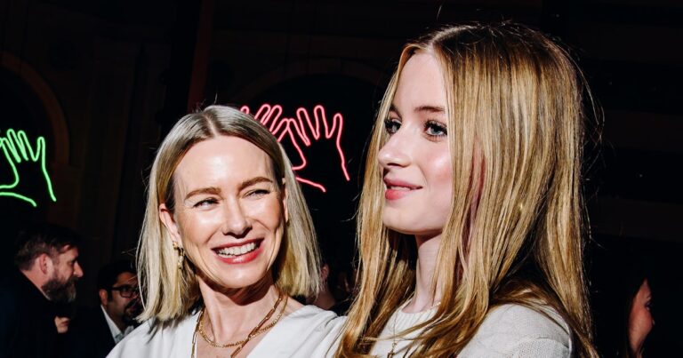 naomi watts daughter kai